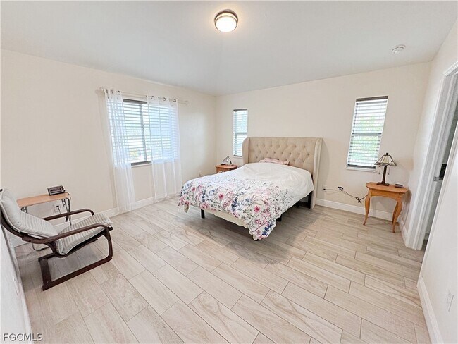 Building Photo - 1111 NW 19th Terrace