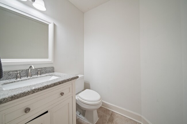 Building Photo - 5403 Indian Shores Ln