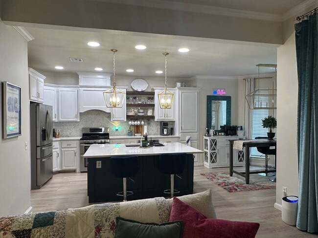 Building Photo - 18208 Auburn Meadows Dr