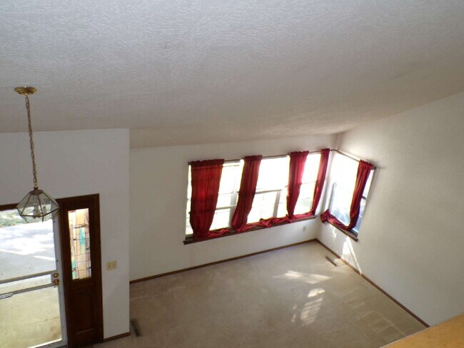 Building Photo - Four Lakes - Centennial - 3 Bedroom - 3 Ba...