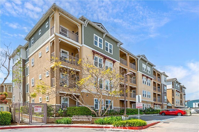 Building Photo - 3550 Torrance Blvd
