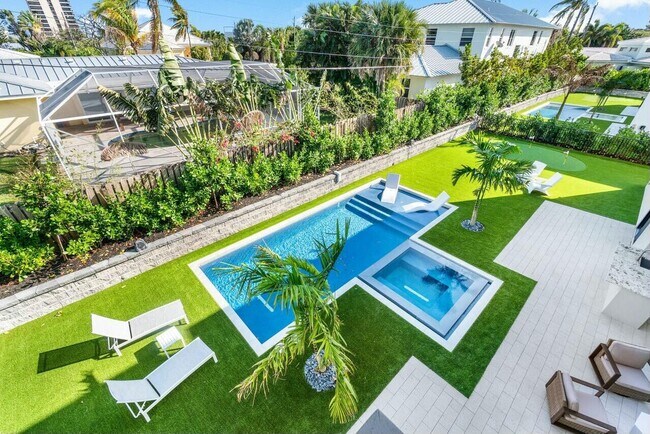 Building Photo - 13460 U.S. Rte 1