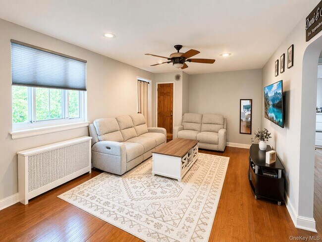 Building Photo - 255-17 74th Ave