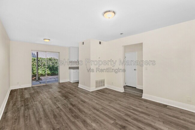 Building Photo - 4435 Tremont St