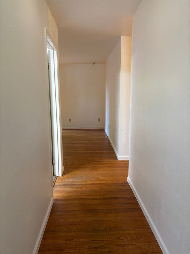 Building Photo - Bennett Valley 3 bedroom 2 bath Home!