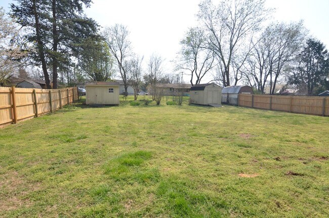 Building Photo - 4924 Teton Dr