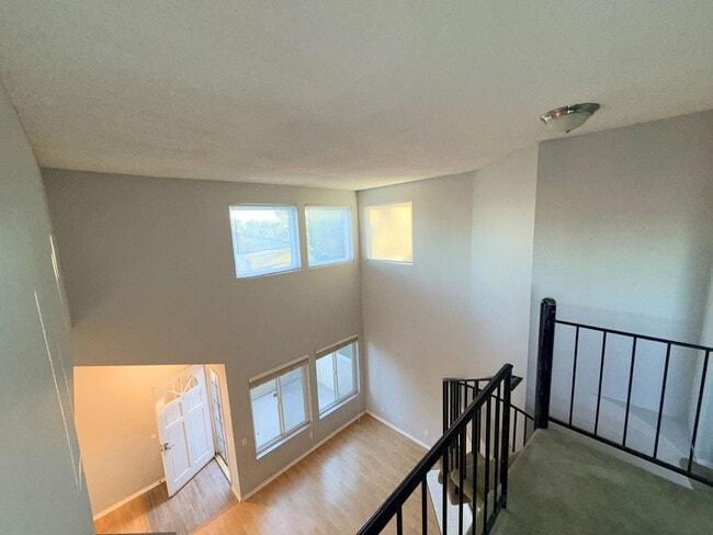 Building Photo - Ontario Condo in Gated community