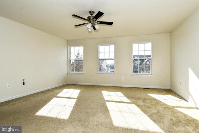 Building Photo - 3082 American Eagle Blvd