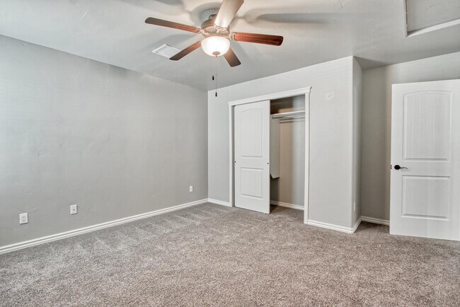 Building Photo - 7896 Enchanted Path Dr