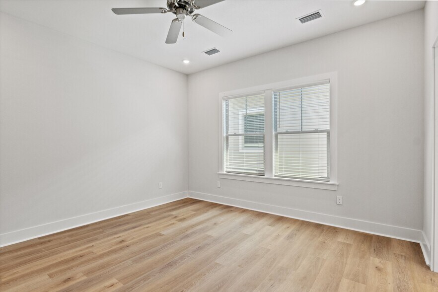 Building Photo - 4084 Ivy Green Trl