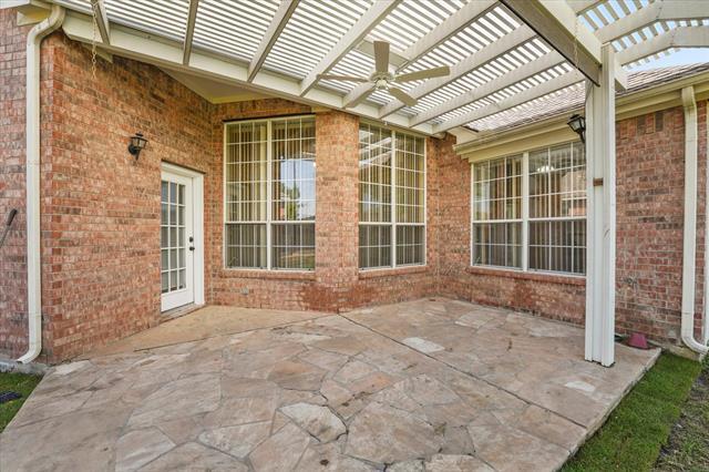 Building Photo - 1319 Lakeridge Ln