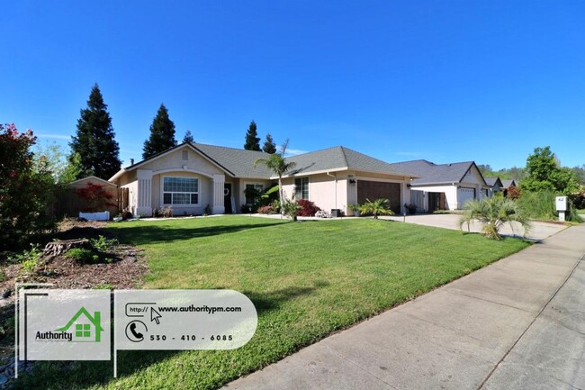 Building Photo - 2631 Queens Way