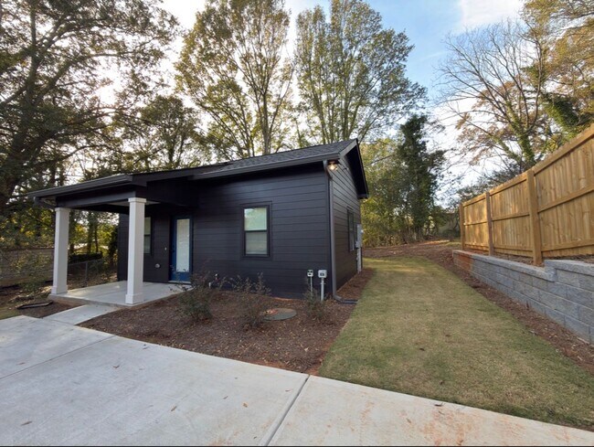 Building Photo - NEW CONSTRUCTION PRE-LEASING FOR AUGUST 9 2026!