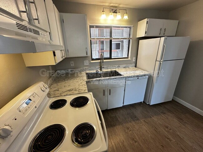 Building Photo - 2740 W 86th Ave