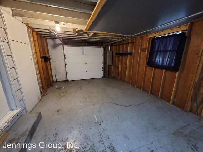 Building Photo - 3 br, 1 bath House - 287 Deadmond Ferry Rd.