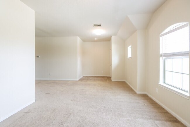 Building Photo - 3014 Rose Trace Dr