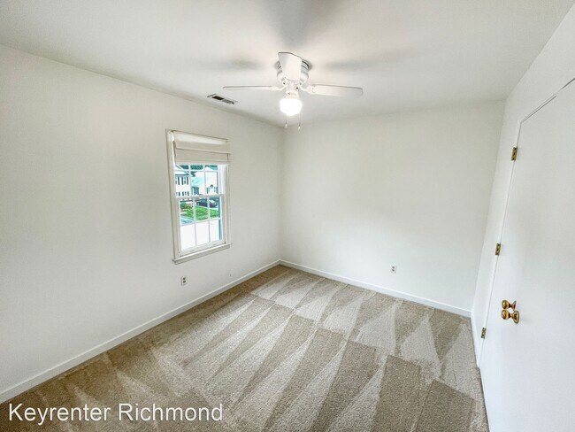 Building Photo - 3 br, 2.5 bath House - 400 Village Gate Dr