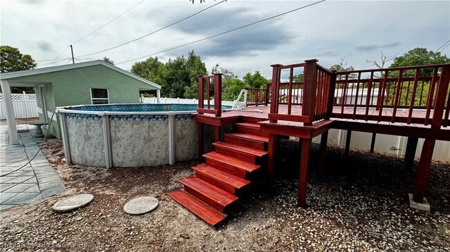 Building Photo - 205 Dove Ave