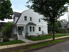 Building Photo - 60 Elysian Ave