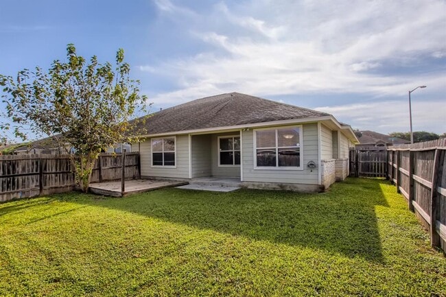 Building Photo - 3032 Douglas Fir Dr