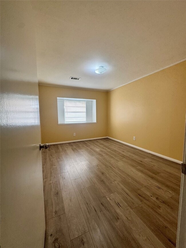 Building Photo - 8418 Hazen St