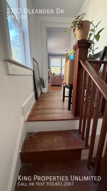 Building Photo - 2702 Oleander Dr