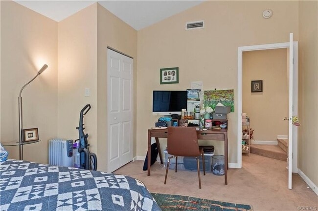 Building Photo - 2912 Woodbridge Crossing Dr