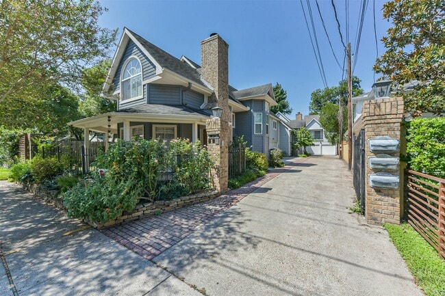 Primary Photo - 3409 Northwood St