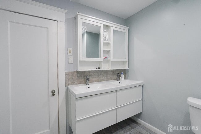 Building Photo - 400 Stockton St