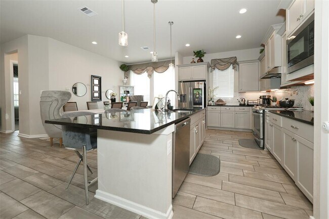 Building Photo - 7303 Kingbird Cv Ct