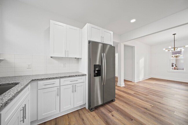 Building Photo - Timeless Charm Meets Modern Luxury: Fully Renovated 3 Bed, 2 Bath Home in Albemarle!
