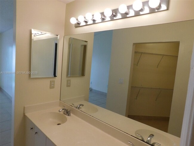 Building Photo - 13439 NW 5th Ct