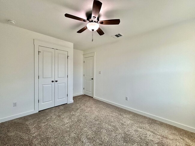Building Photo - 1357 Kneehigh Ln