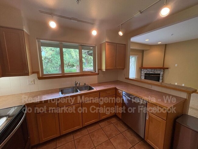 Building Photo - 5416 Snow Goose Ln