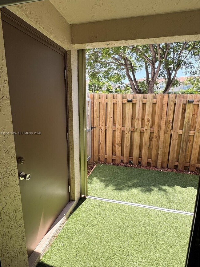 Building Photo - 8999 SW 123rd Ct