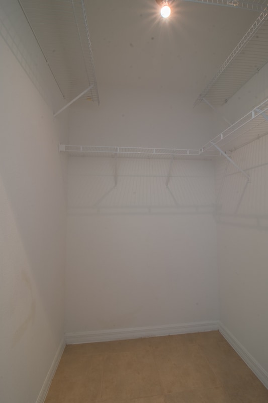 Building Photo - 661 Berwick Dr