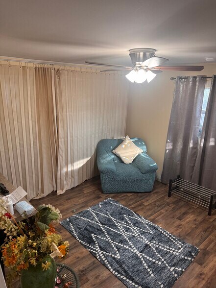 Building Photo - 130 N 20th St