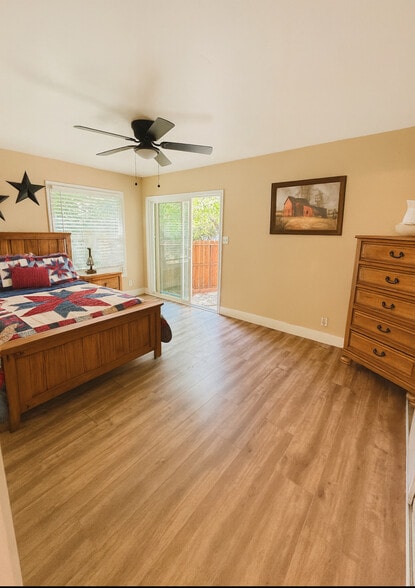 Master bedroom - 56 Glenaire Dr