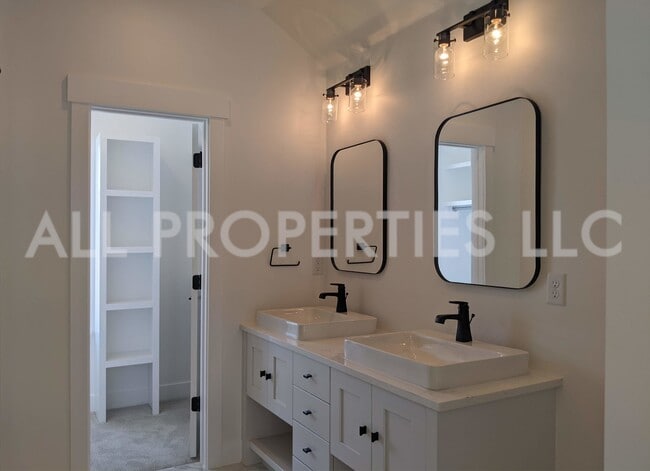 Building Photo - 8048 W 52nd Ln