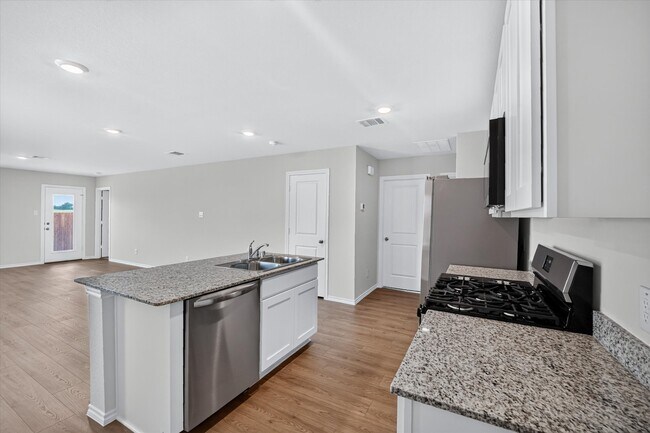 Building Photo - 3022 Serenity Ln