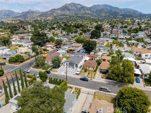 Building Photo - 10654 Nassau Ave