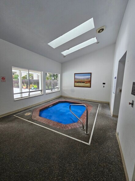 Building Photo - 19230 Forest Park Dr NE