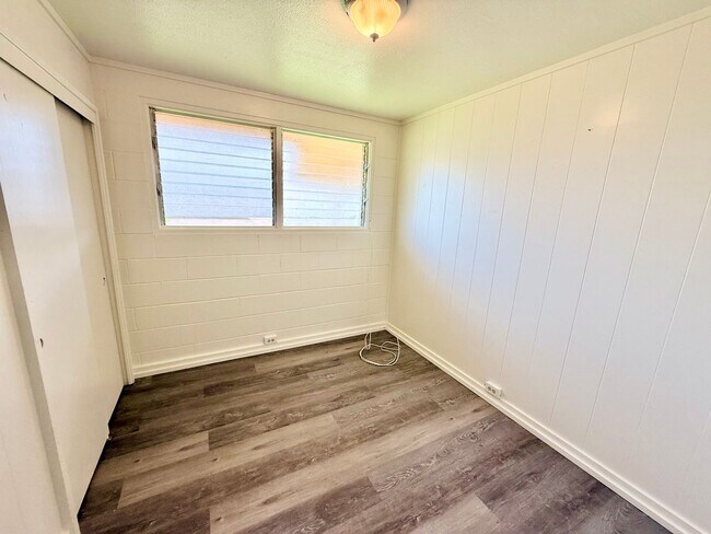 Building Photo - 796 Pomaikai St