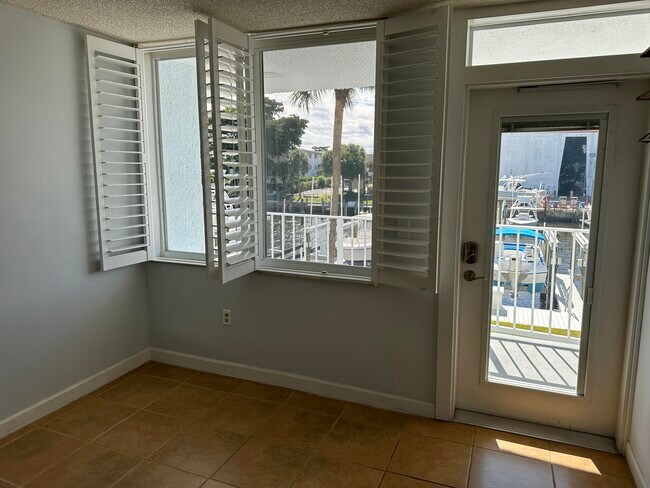 Building Photo - 108 Paradise Harbour Blvd