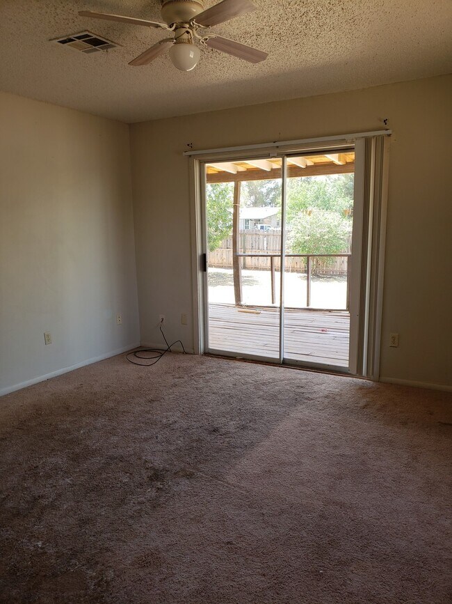Building Photo - Little treasure in Tulie