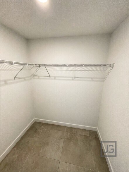 Closet 2 - 5320 NW 78th Ave