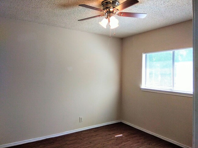 Building Photo - 4138 Mystic Sunrise Dr