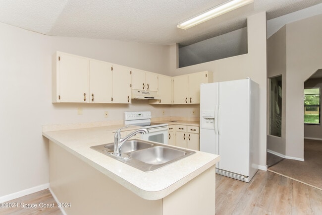 Building Photo - 1388 Tilberg Ave NW