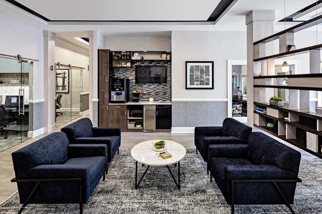 Building Photo - 2303 Jessica Cir