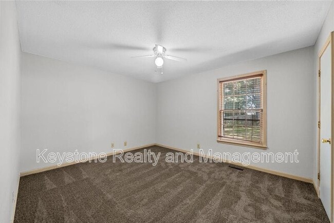 Building Photo - 3445 Arvin Dr